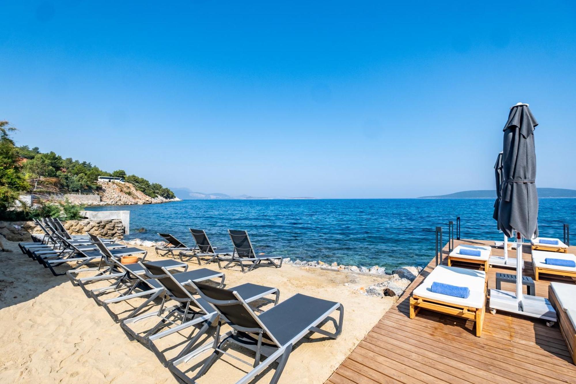 Isolina Bodrum Luaran gambar