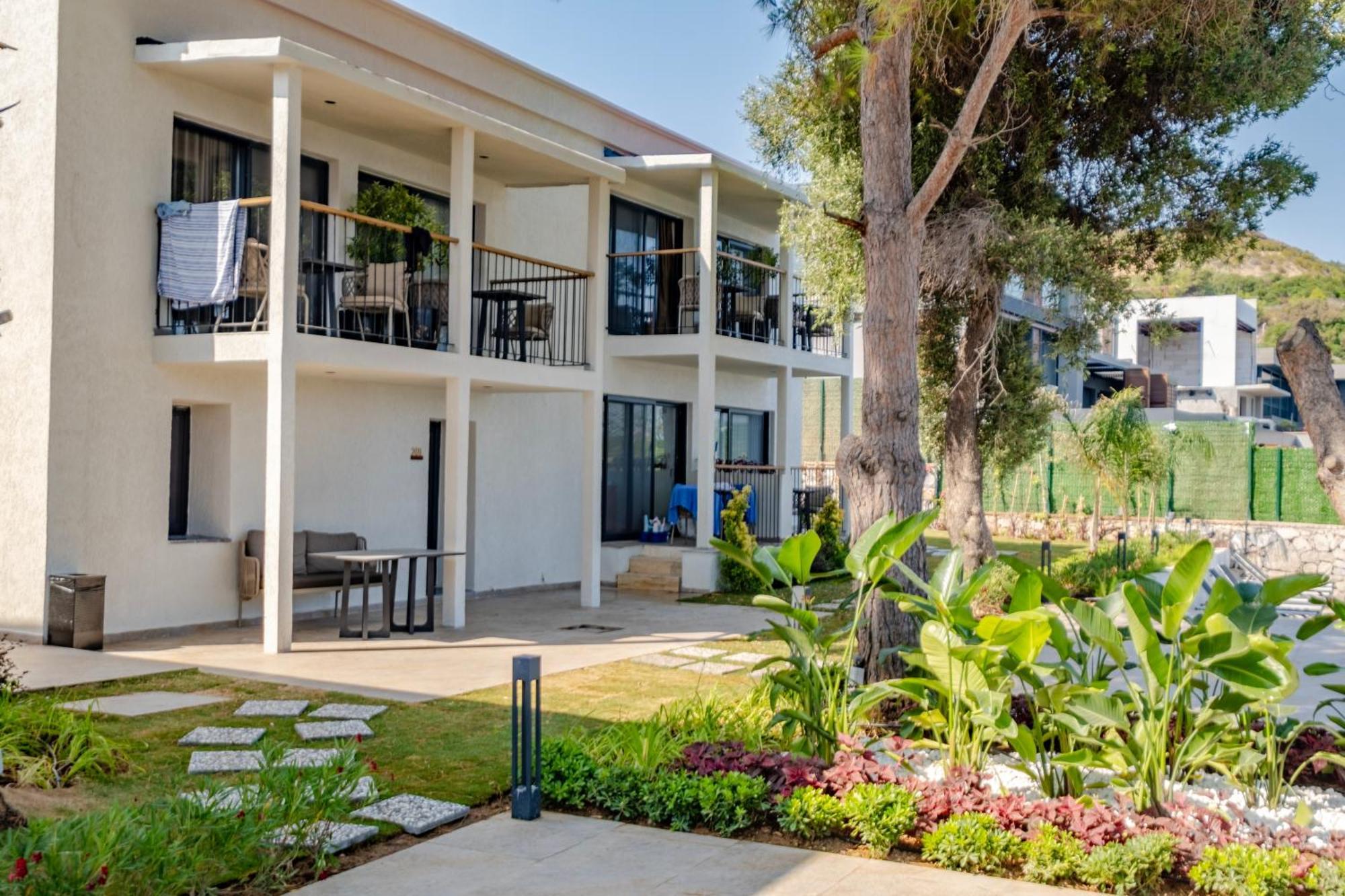 Isolina Bodrum Luaran gambar