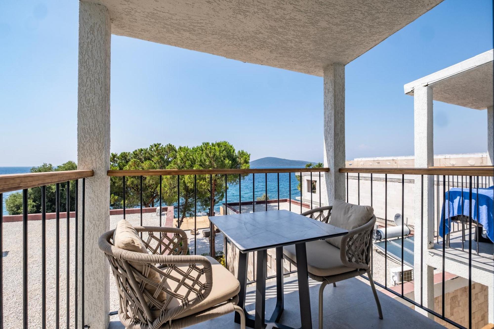 Isolina Bodrum Luaran gambar