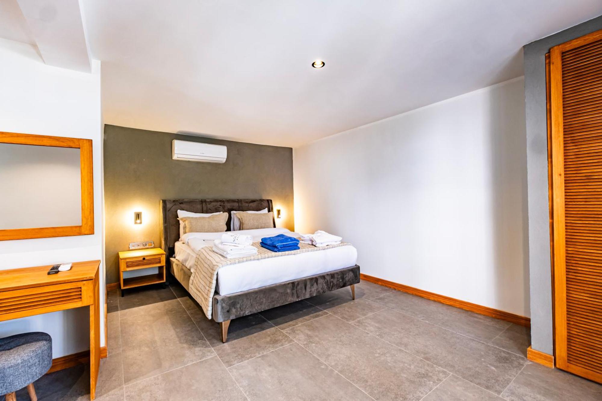 Isolina Bodrum Luaran gambar