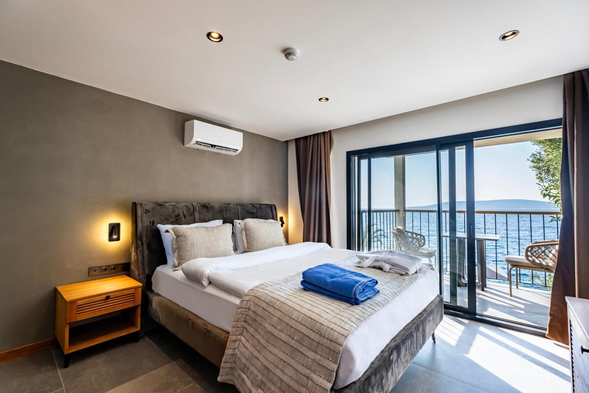 Isolina Bodrum Luaran gambar