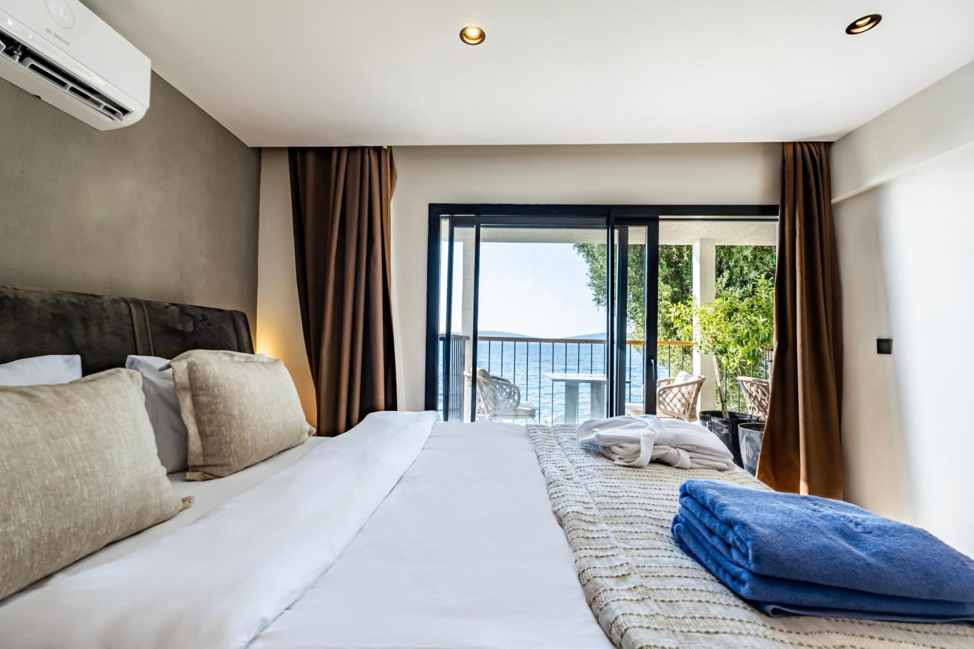 Isolina Bodrum Luaran gambar