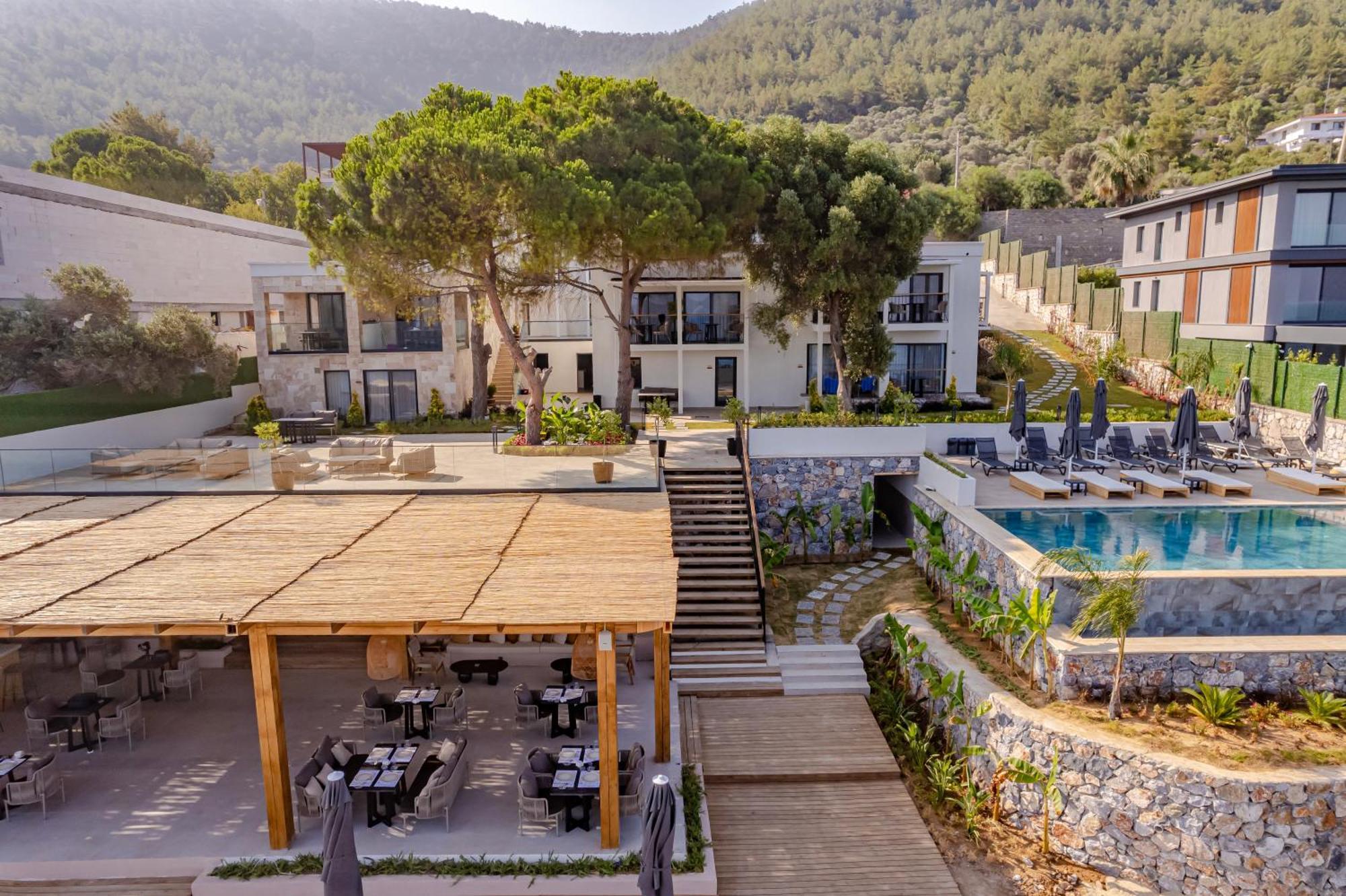 Isolina Bodrum Luaran gambar